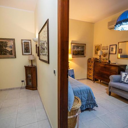 Ferienwohnung Courrier-House Aci Castello Exterior foto